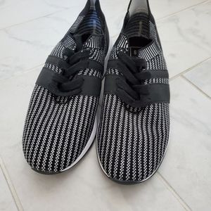 Women's sneakers